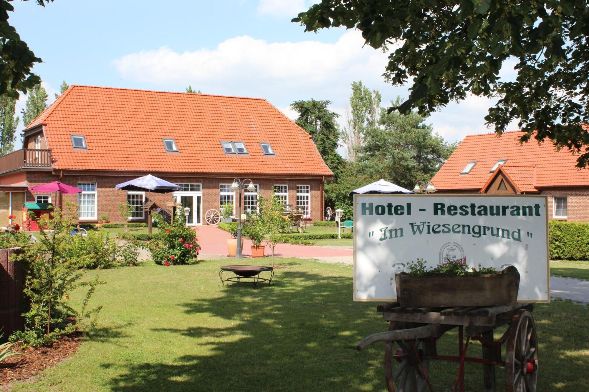 Im Wiesengrund Lalendorf Exterior foto